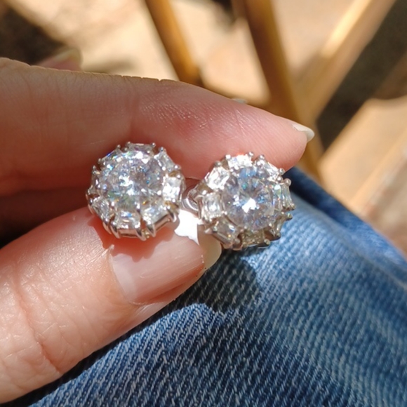 Jewelry - Sterling silver cz earrings.